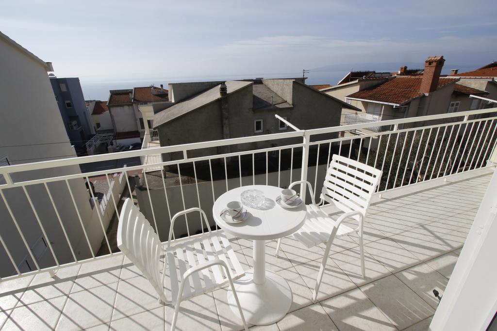 Apartments Dundic Makarska Esterno foto